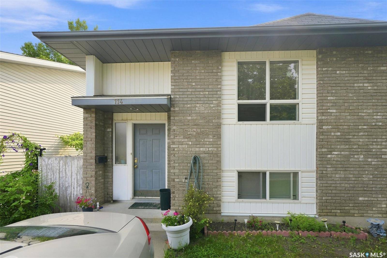 114 - 116 Barber CRESCENT, Saskatoon, SK S7M 5M7