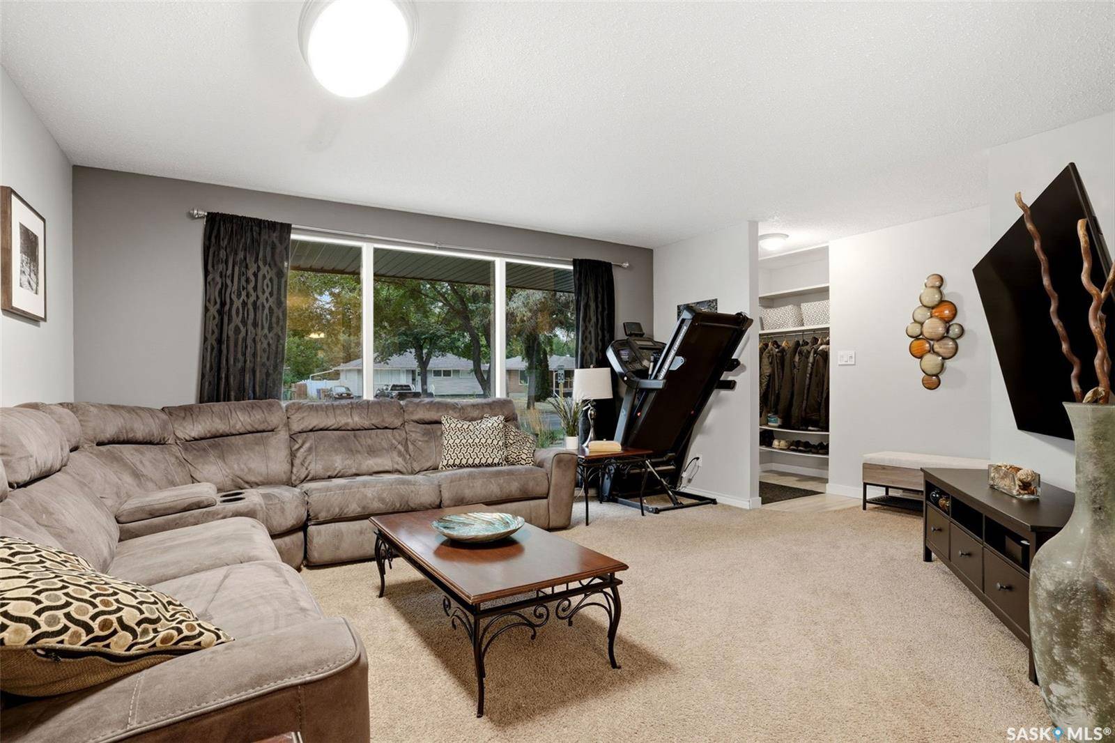 2705 Grant ROAD, Regina, SK S4S 5G1