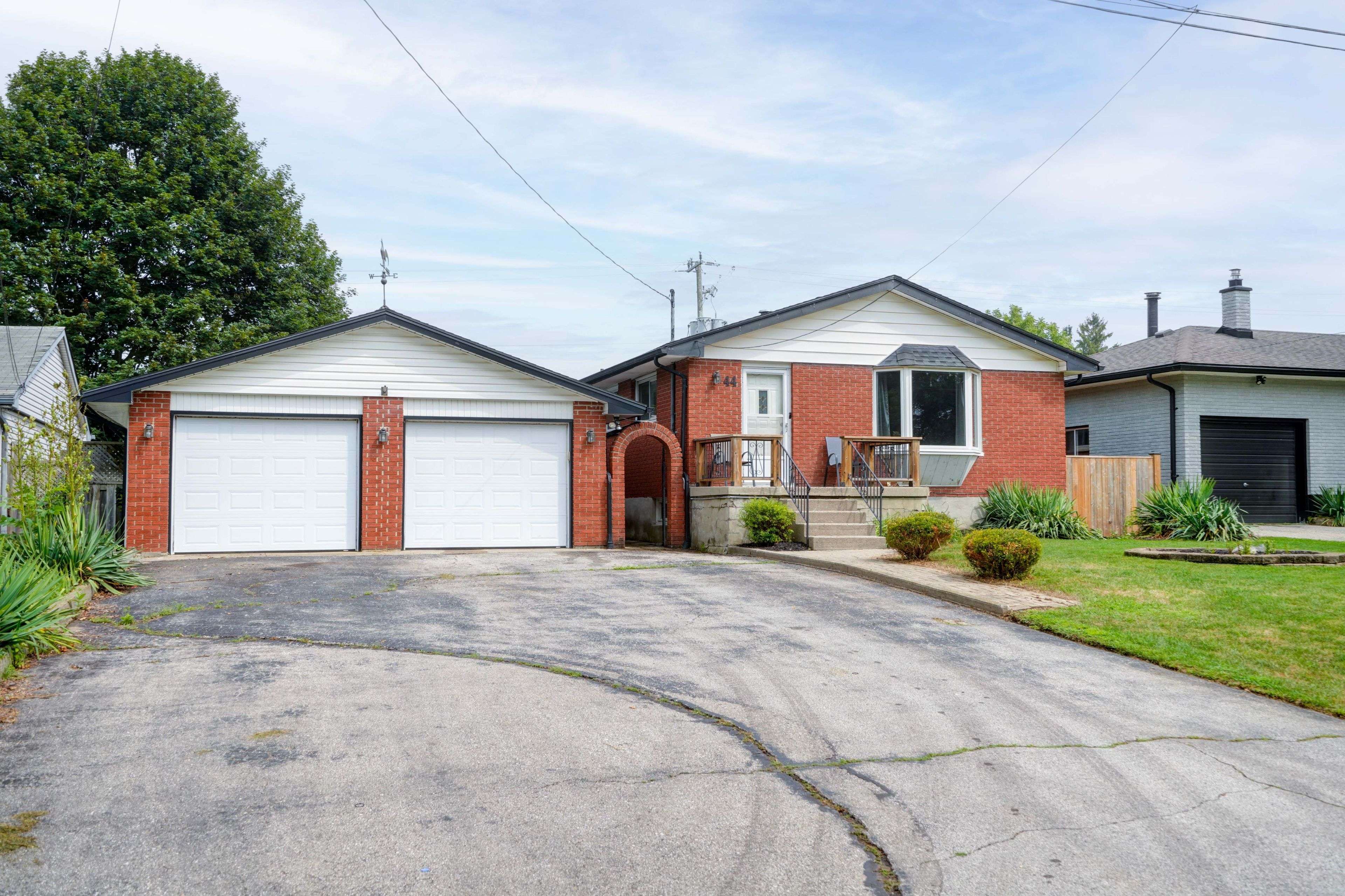 44 Dale DR, Thames Centre, ON N0L 1G2