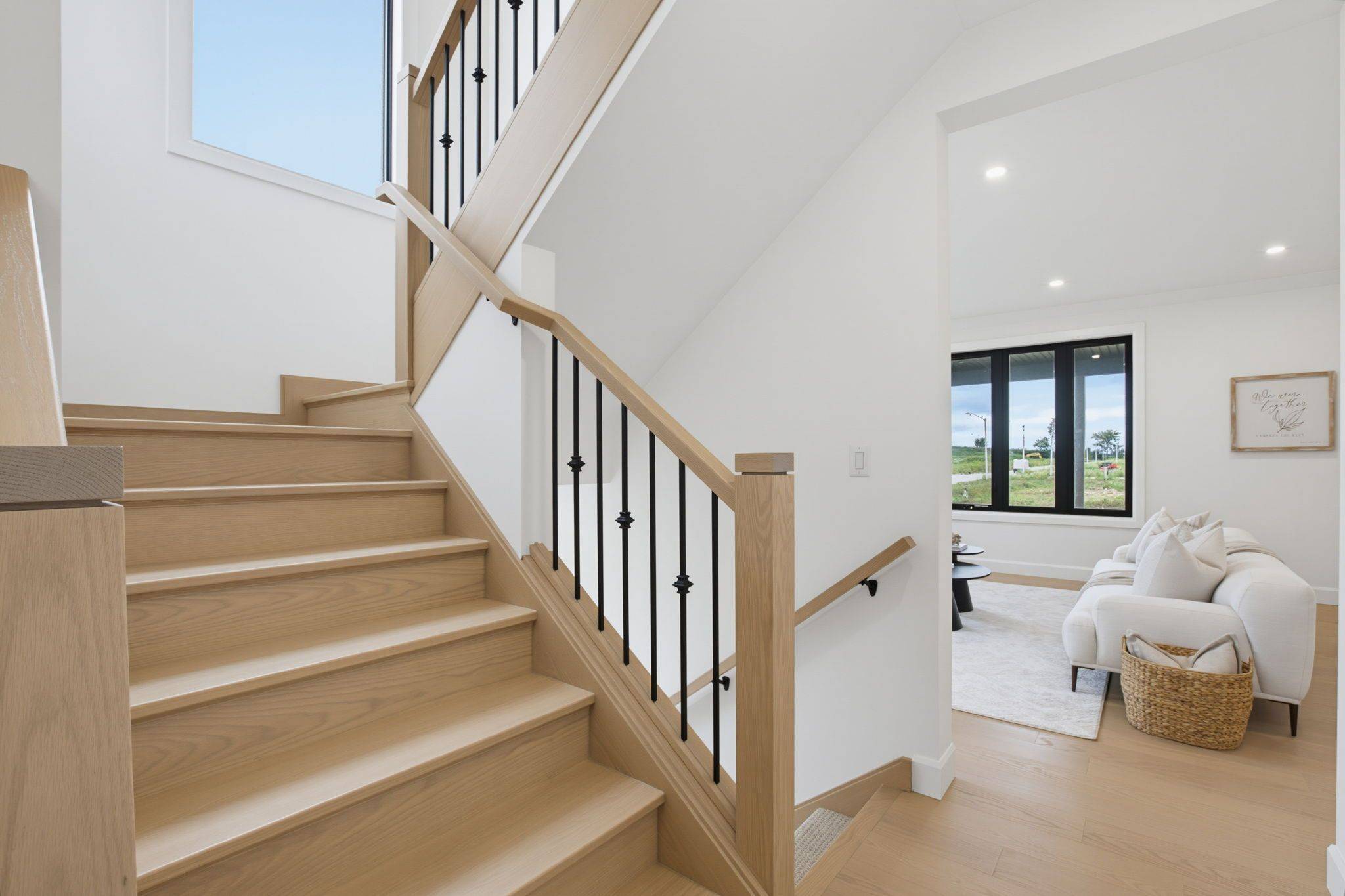 291 Elizabeth ST, Southwest Middlesex, ON N0L 1M0