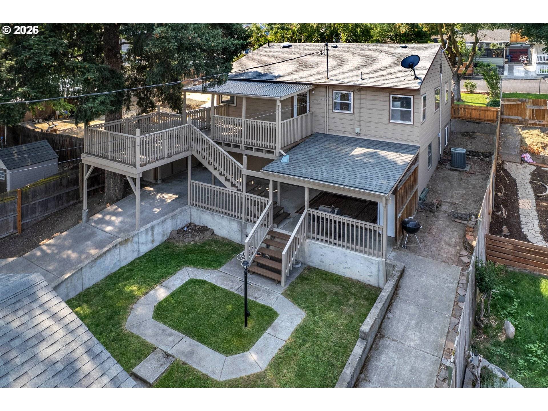 417 E 13TH ST, The Dalles, OR 97058