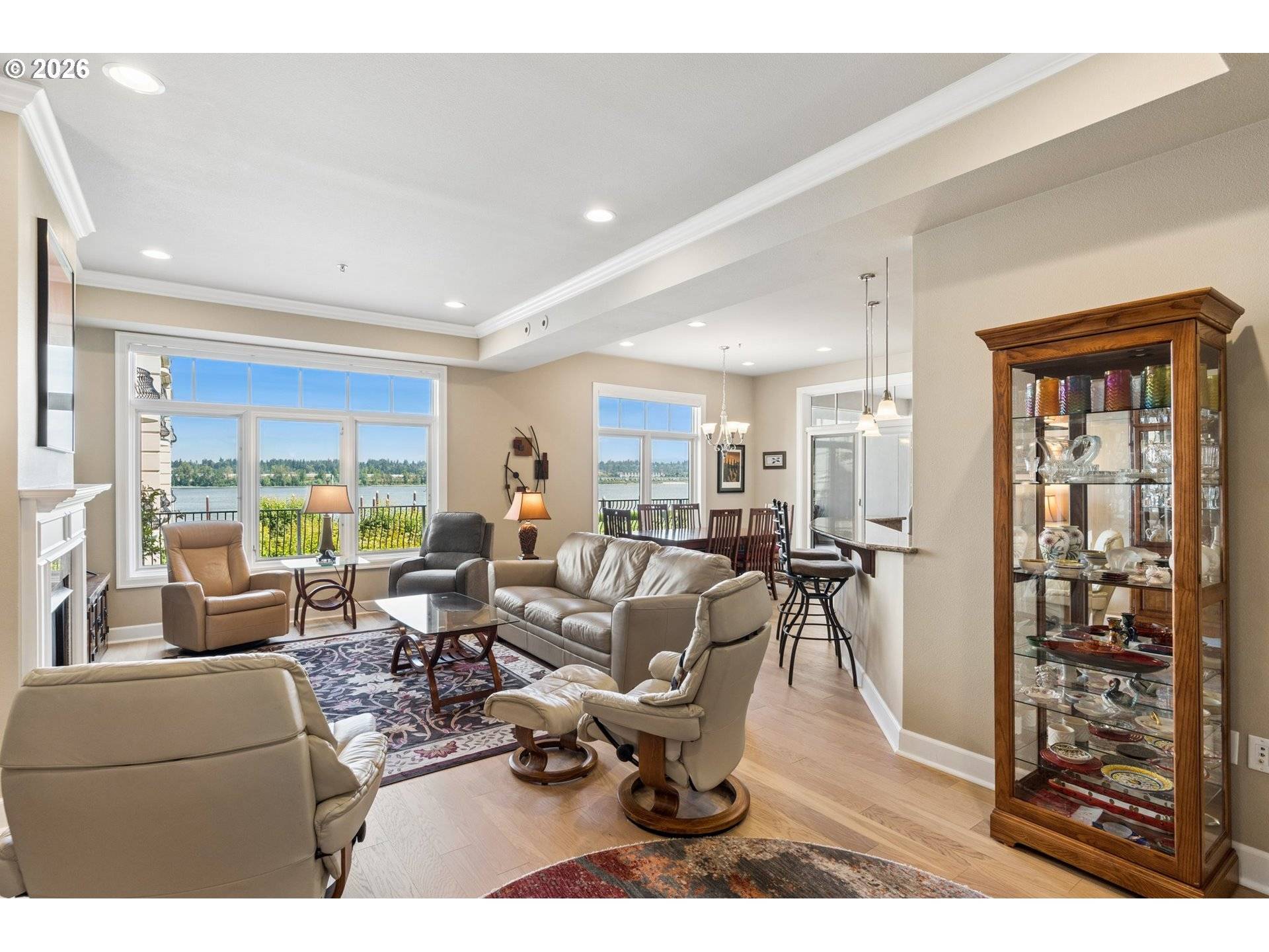 707 N HAYDEN ISLAND DR #218, Portland, OR 97217