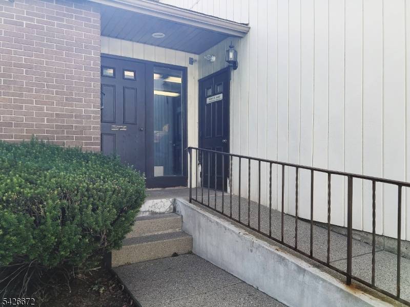 600 Avenue A, Lopatcong Twp., NJ 08865