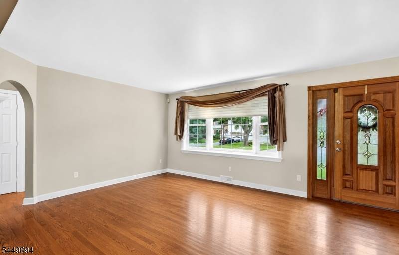 37 HALL DRIVE, Clark Twp., NJ 07066