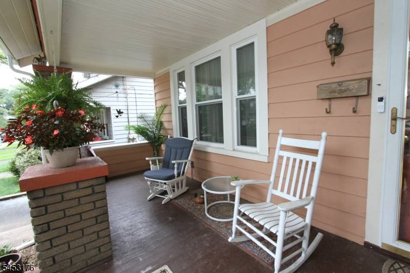 4 Midland Ave, Hawthorne Boro, NJ 07506