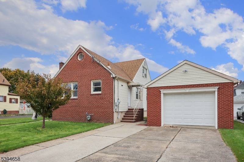 825 Dennis Pl, Linden City, NJ 07036