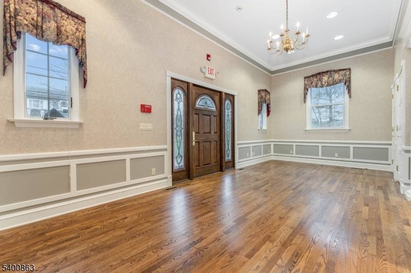 16 Harrison Street, Clinton Twp., NJ 08809