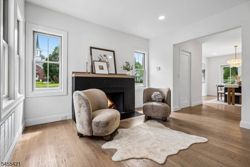 332 Meadowbrook Ave, Ridgewood Village, NJ 07450