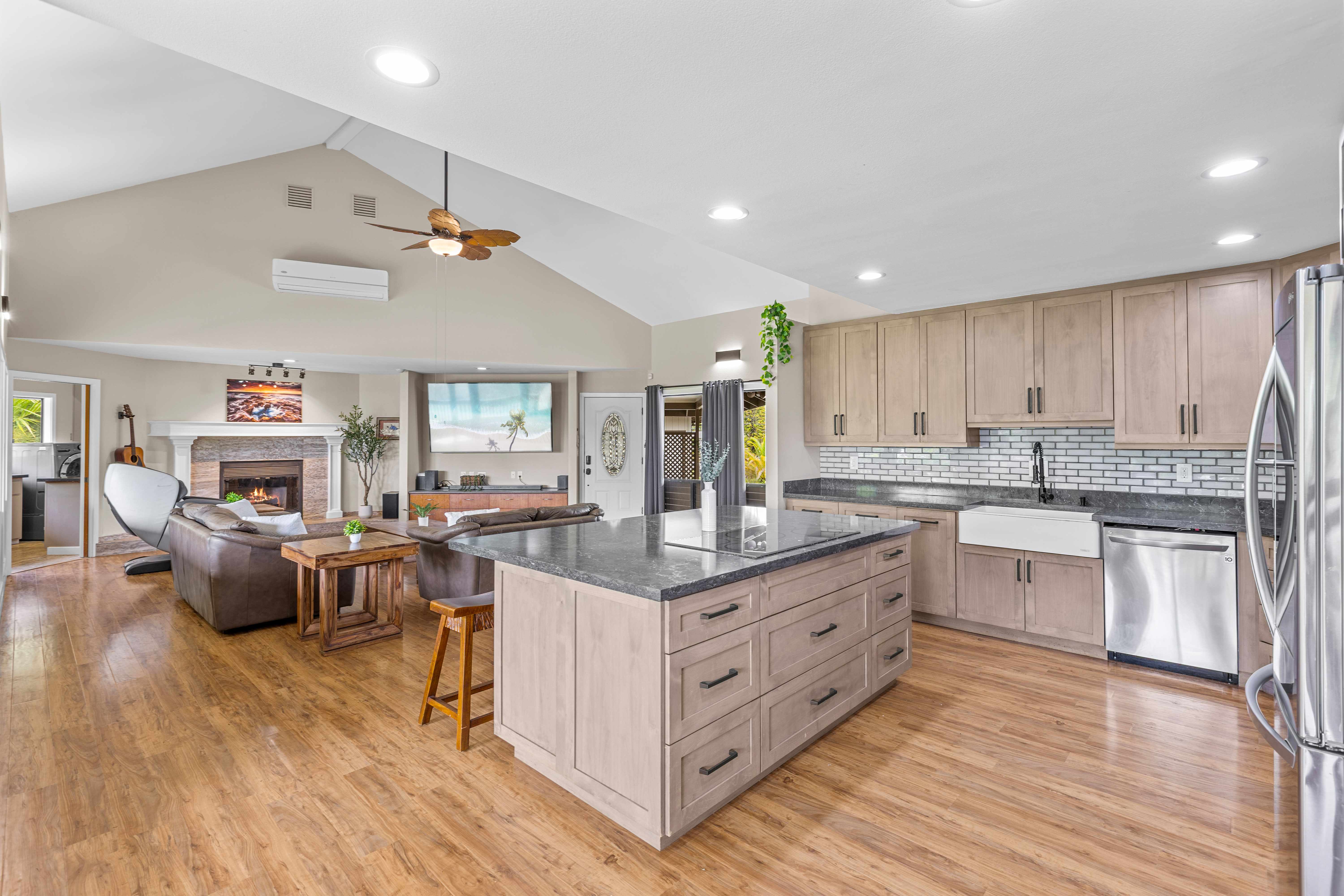 1414-A MELE MANU ST, Hilo, HI 96720