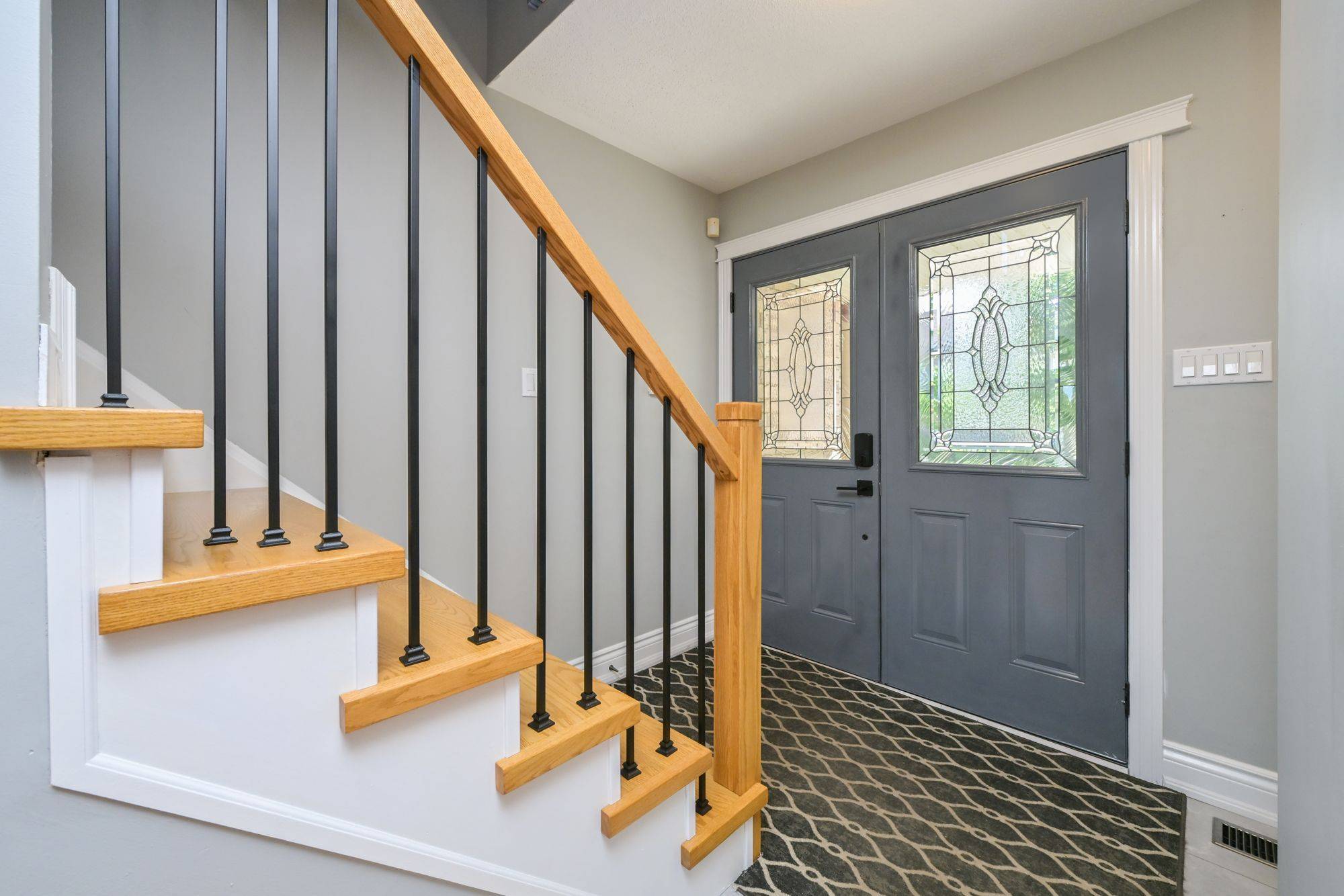 20 John W Taylor AVE, New Tecumseth, ON L9R 0B3