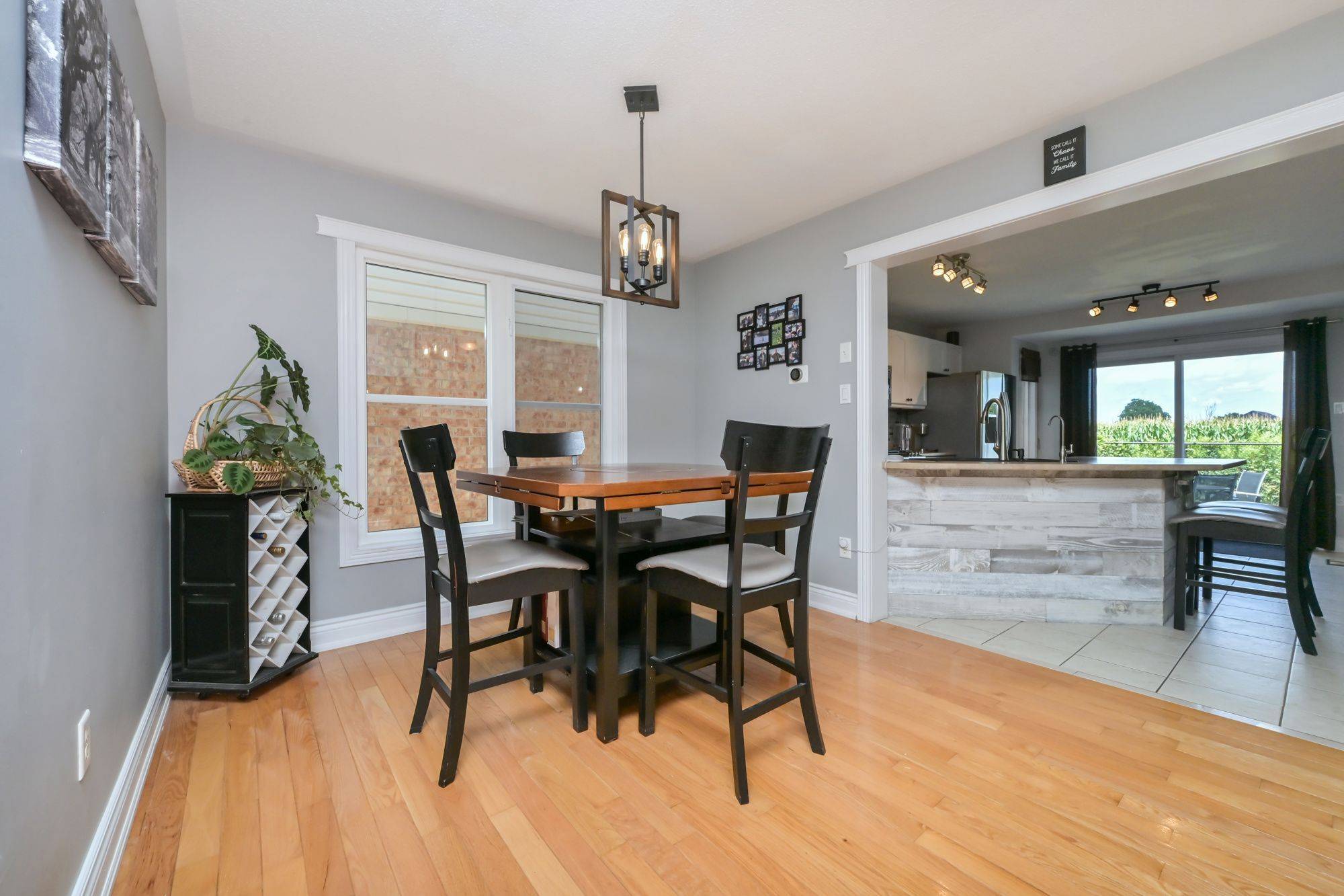 20 John W Taylor AVE, New Tecumseth, ON L9R 0B3