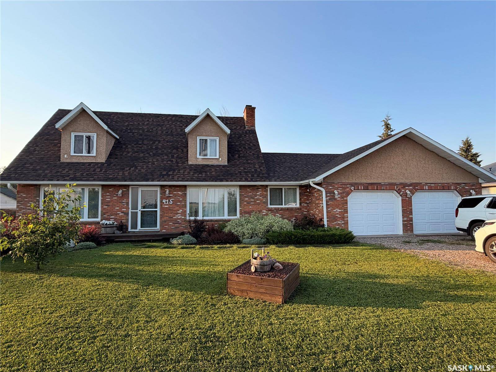 415 9th AVENUE E, Meadow Lake, SK S9X 1H1
