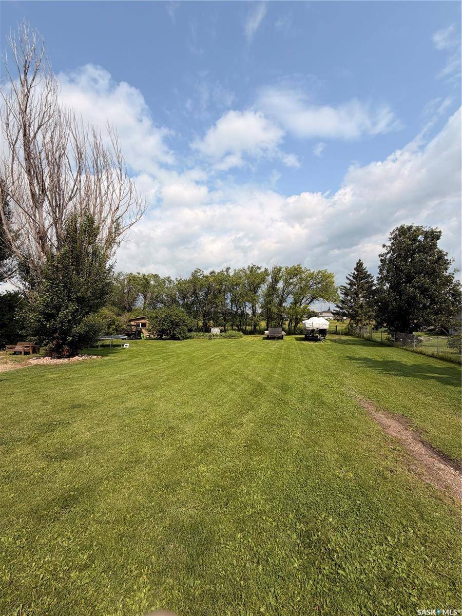 415 9th AVENUE E, Meadow Lake, SK S9X 1H1