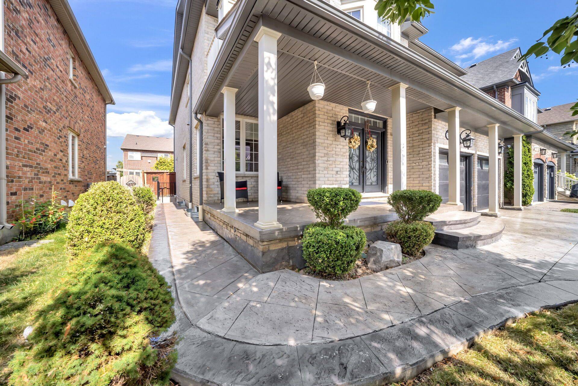 51 Learmont AVE, Caledon, ON L7C 3N3