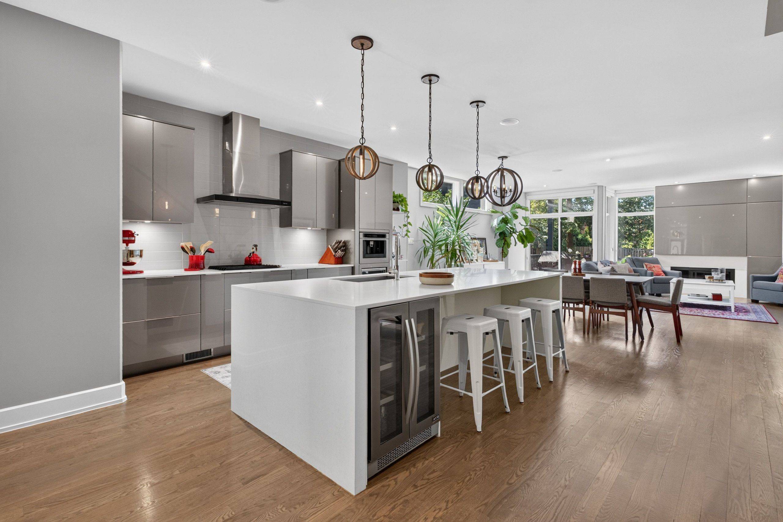 296 Kirchoffer AVE, Carlingwood - Westboro And Area, ON K2A 1Y2