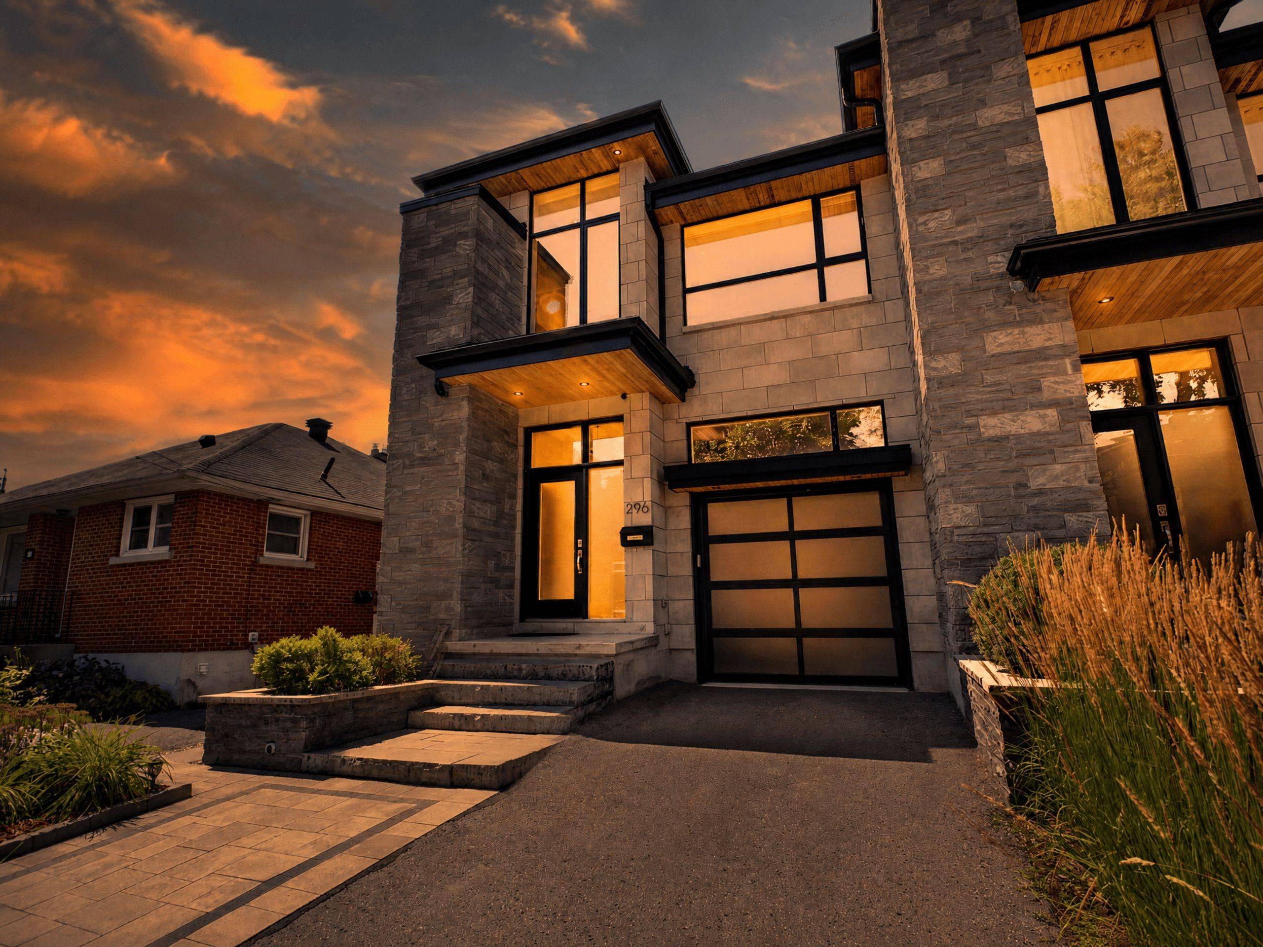 296 Kirchoffer AVE, Carlingwood - Westboro And Area, ON K2A 1Y2