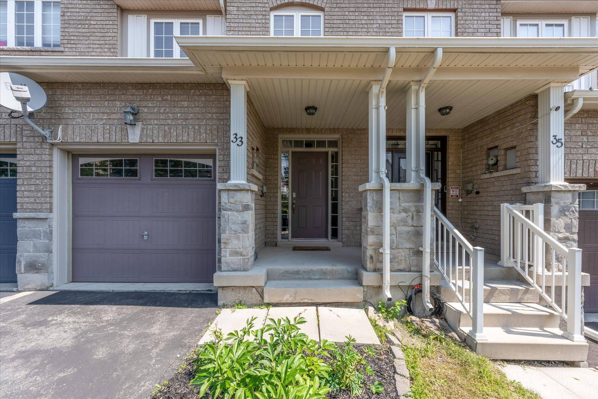 33 Browview DR, Hamilton, ON L8B 0L4
