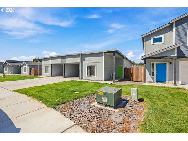 253 MERRICK AVE, Umatilla, OR 97882