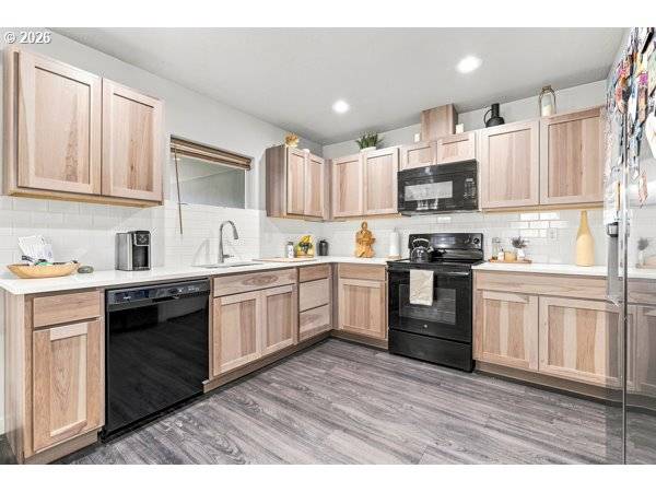 253 MERRICK AVE, Umatilla, OR 97882