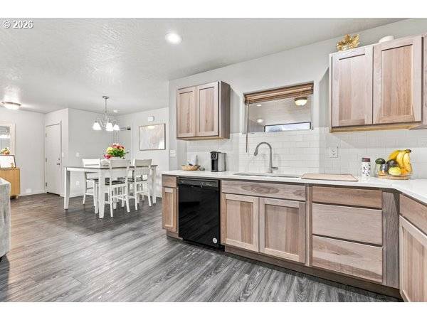 253 MERRICK AVE, Umatilla, OR 97882