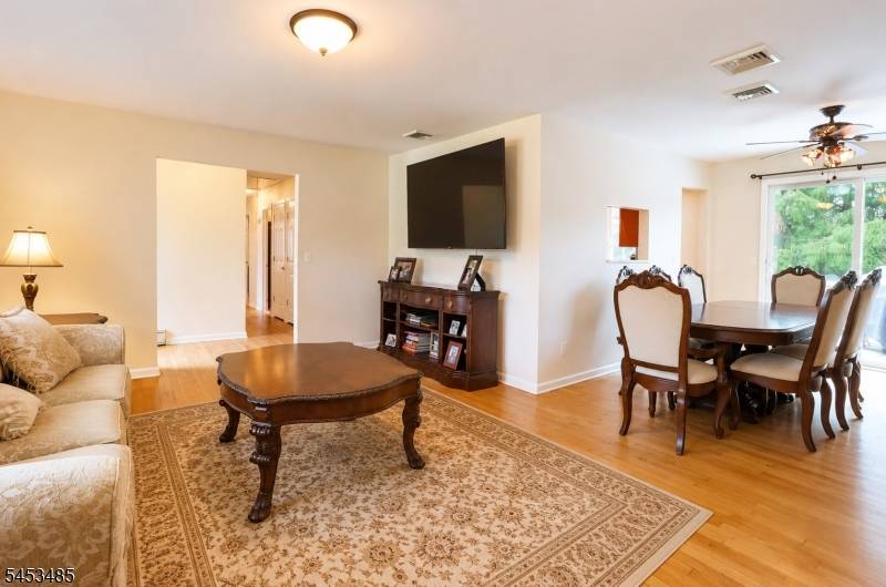 32 Grove St, Wharton Boro, NJ 07885