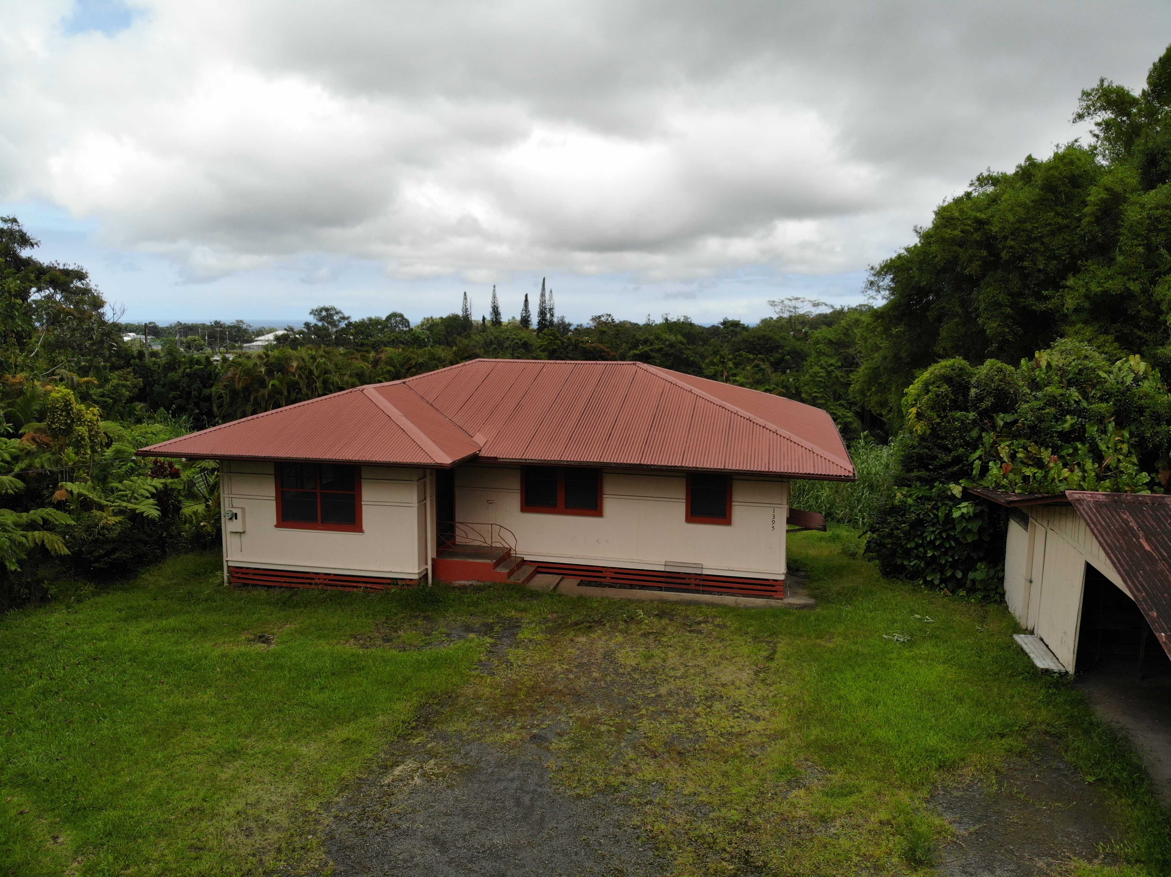 1395 AINAOLA DR, Hilo, HI 96720