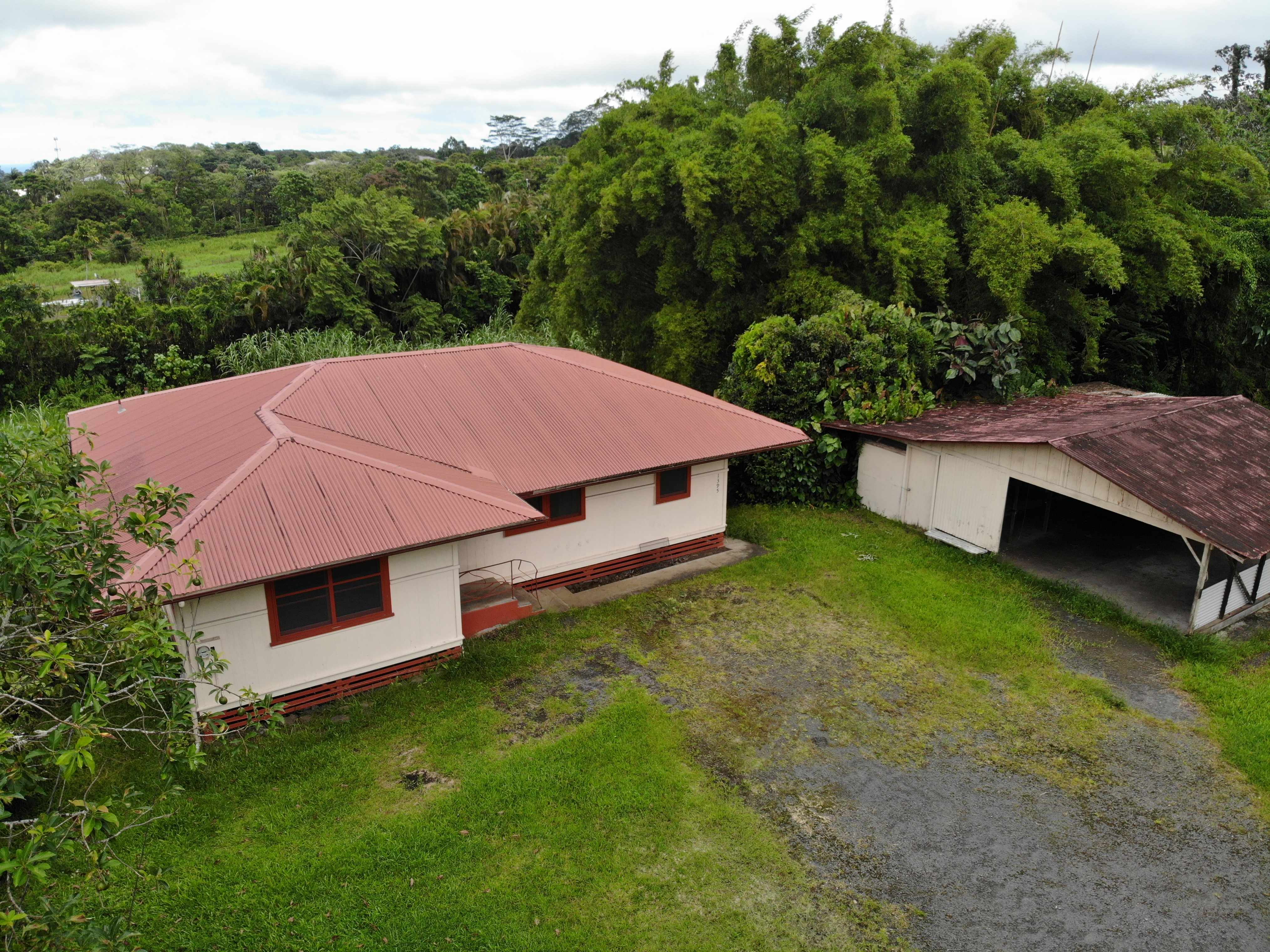 1395 AINAOLA DR, Hilo, HI 96720