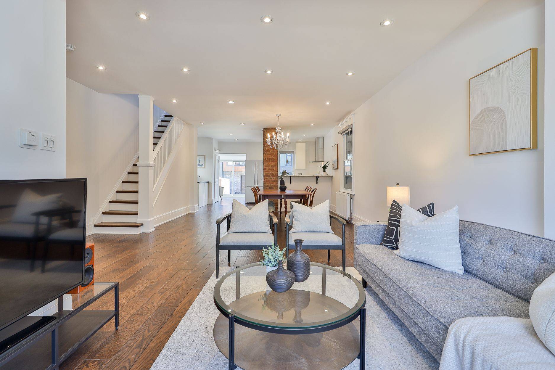 163 Wychwood AVE, Toronto C03, ON M6C 2T4