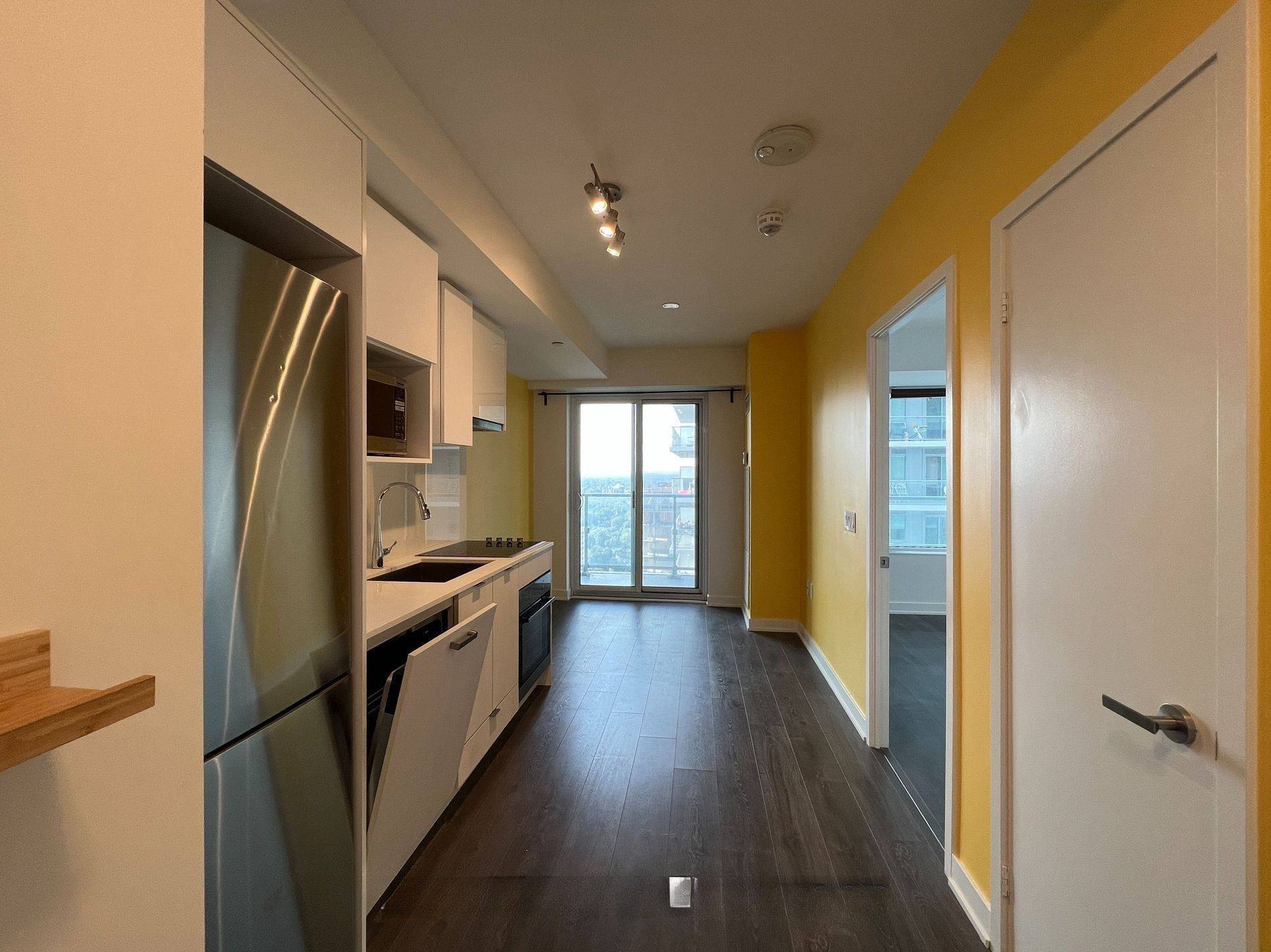 195 Redpath AVE #3213, Toronto C10, ON M4P 0E4