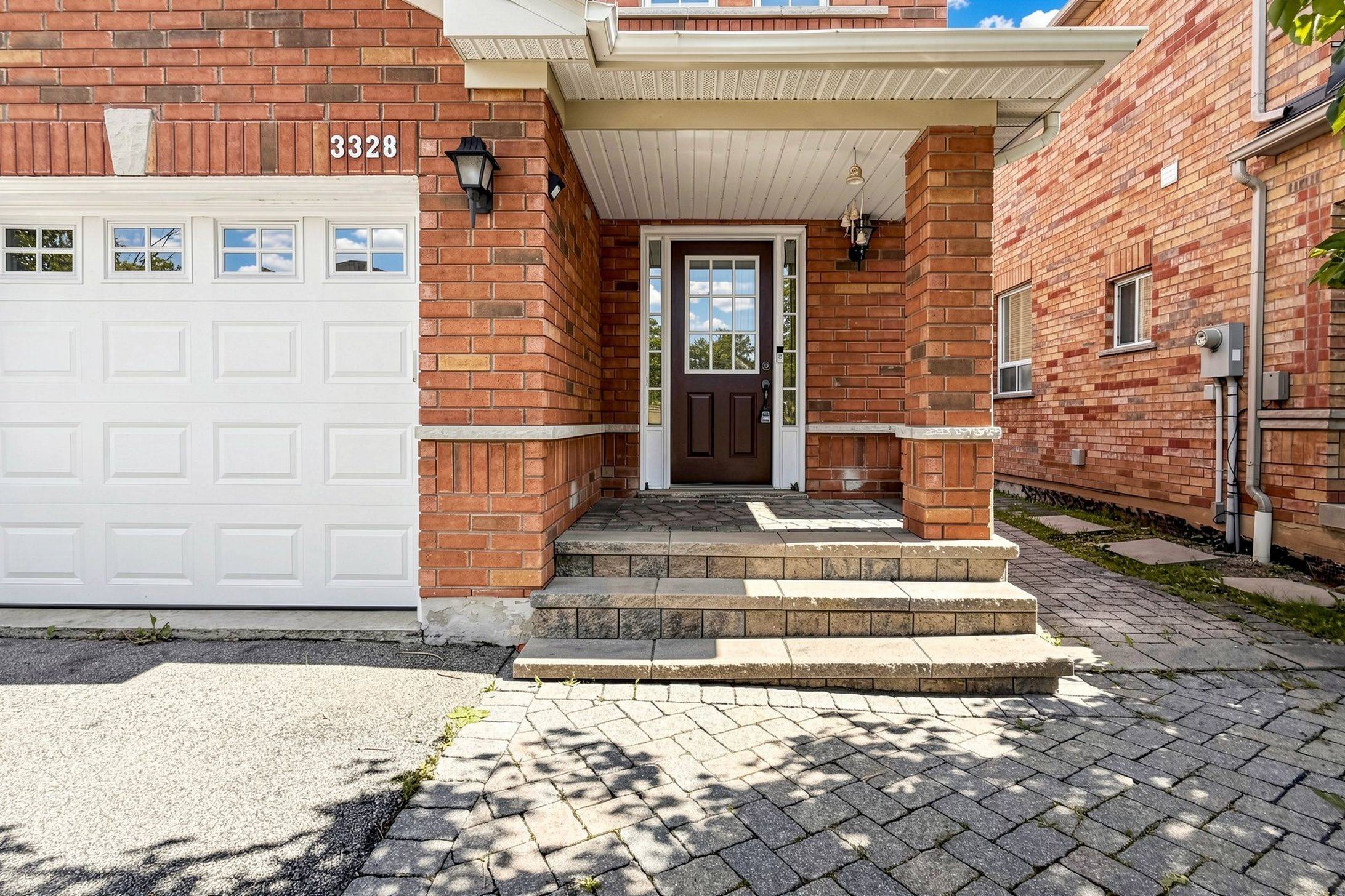 3328 Southwick ST, Mississauga, ON L5M 7K9