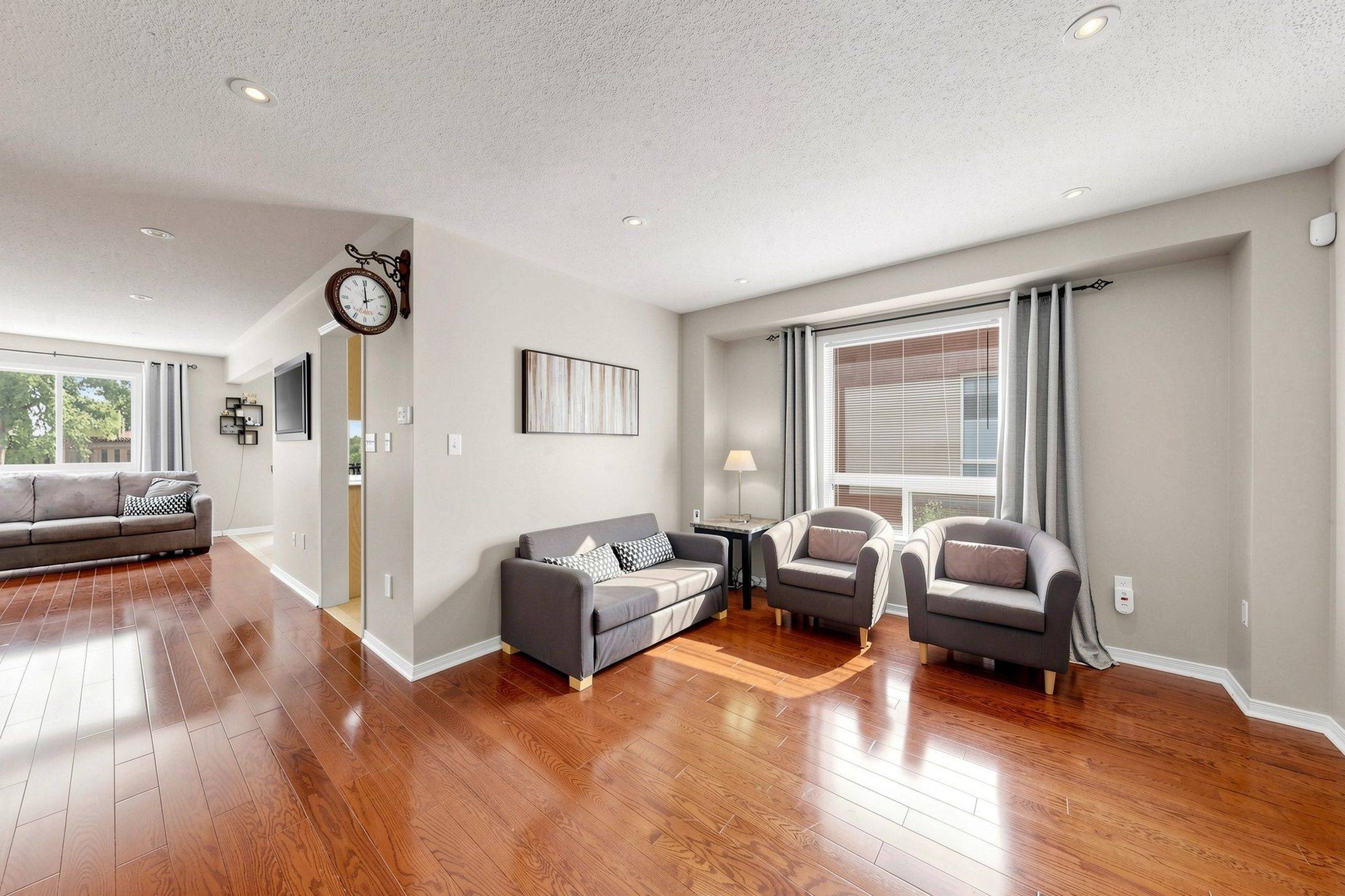 3328 Southwick ST, Mississauga, ON L5M 7K9