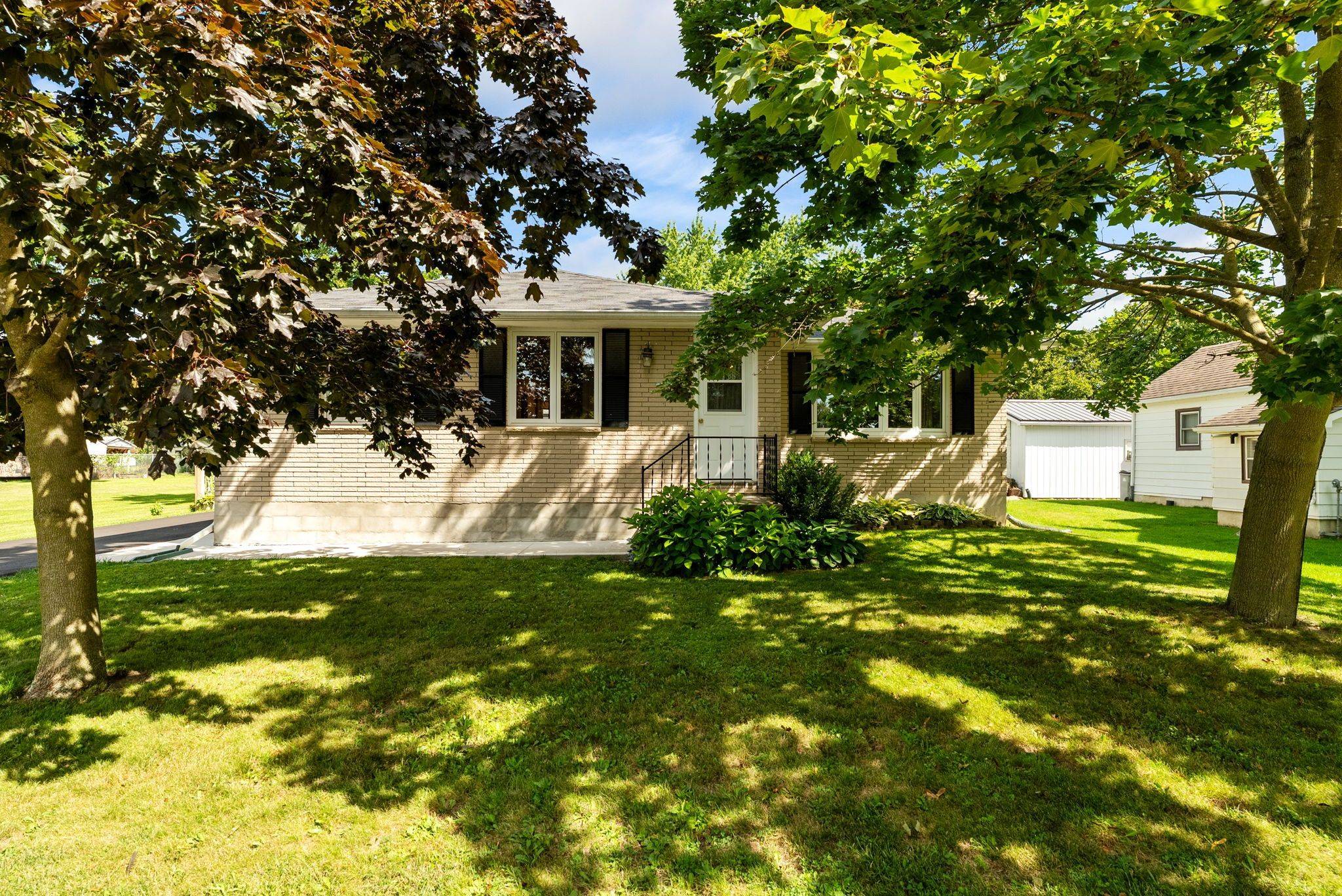 226 Tain ST, North Middlesex, ON N0M 2K0