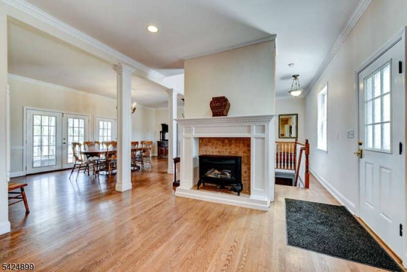1812 Bellew Pl, South Plainfield Boro, NJ 07080