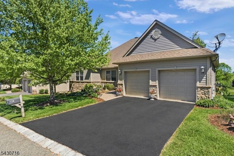 14 Wentworth Ct, Hardyston Twp., NJ 07419