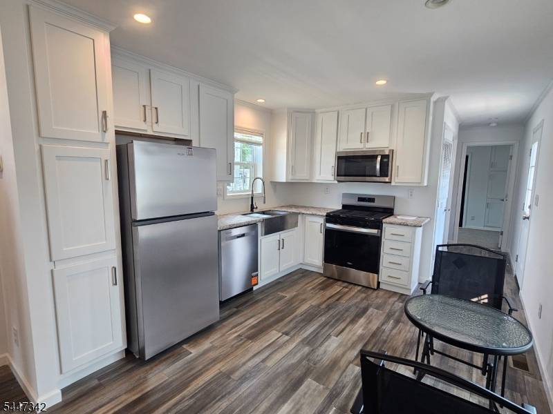 428 Kenbury Rd, Branchburg Twp., NJ 08876