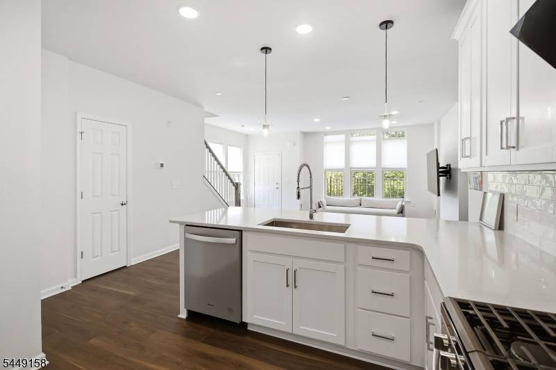 1015 Station Rd, Somerville Boro, NJ 08876
