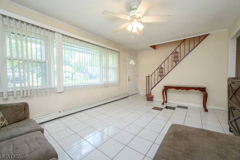 34 Hunterdon Rd, West Orange Twp., NJ 07052