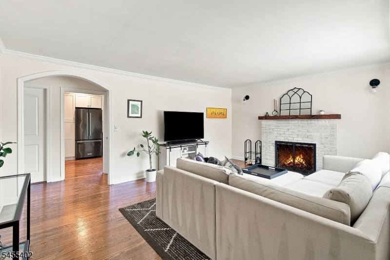 17 Ralph Pl, Morristown Town, NJ 07960