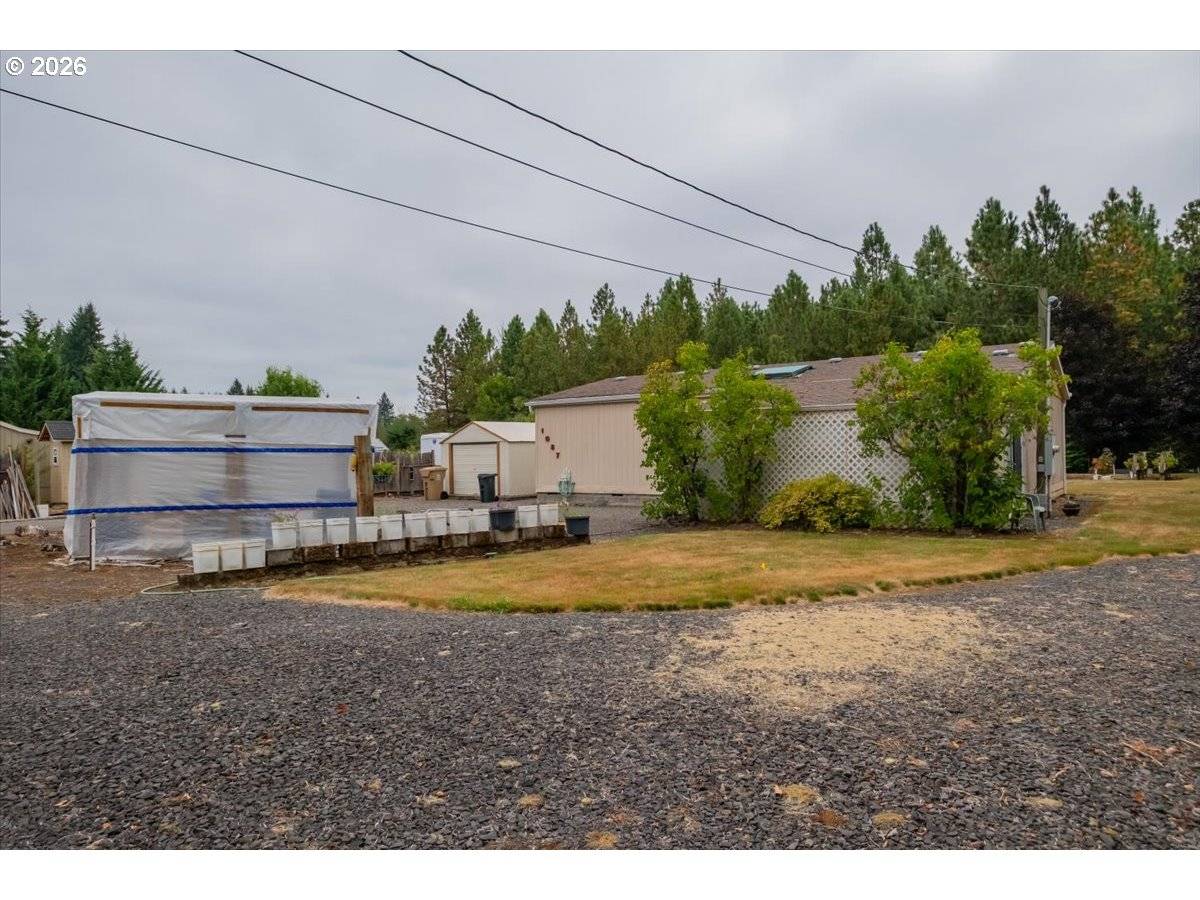 1087 38TH AVE, Sweet Home, OR 97386