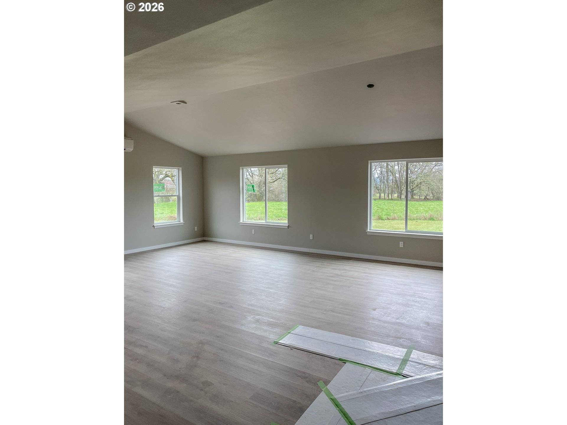 158 COLLINS CT, Winston, OR 97496