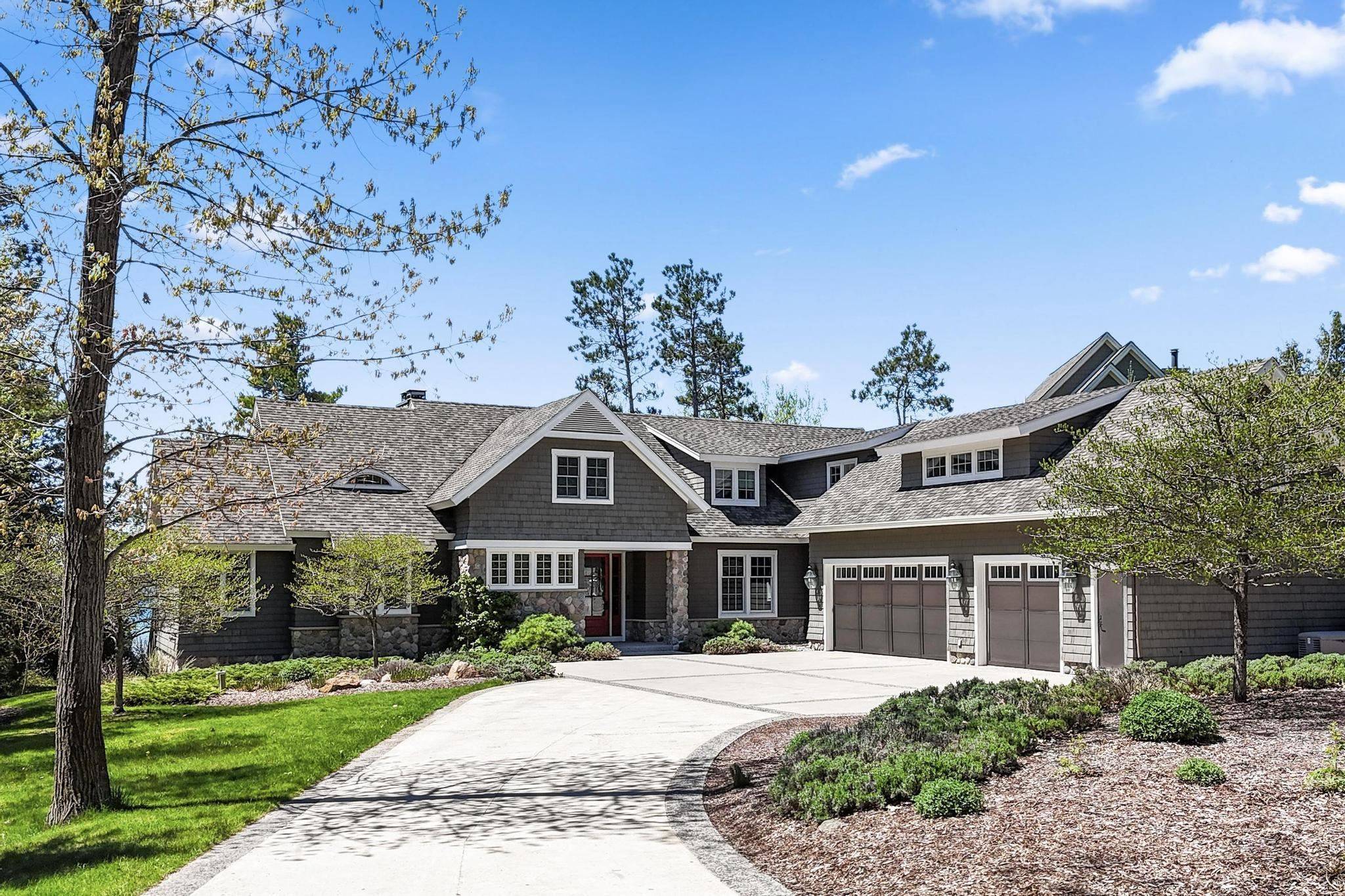 10249 Kay Ray RD, Acme Twp, MI 49690