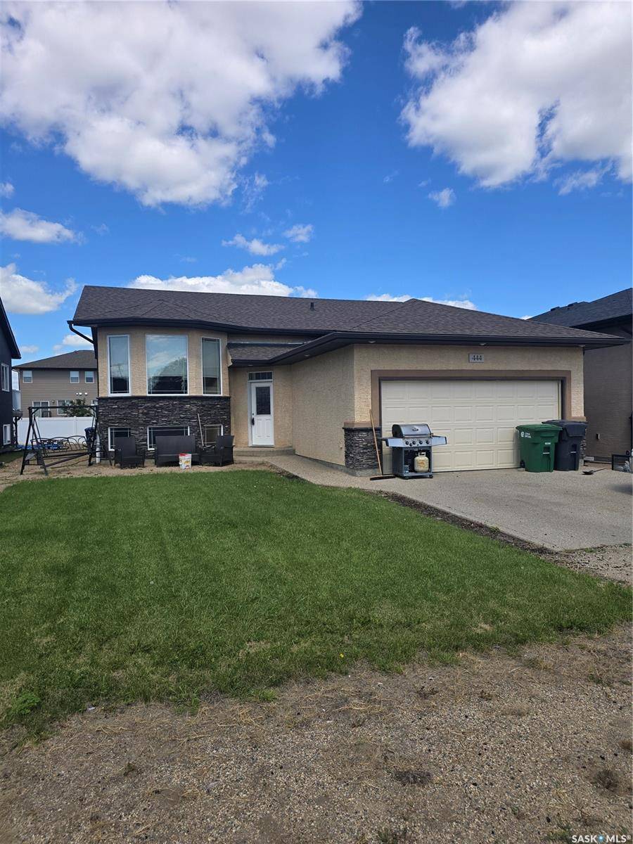 444 5th AVENUE, Pilot Butte, SK S0G 3Z0