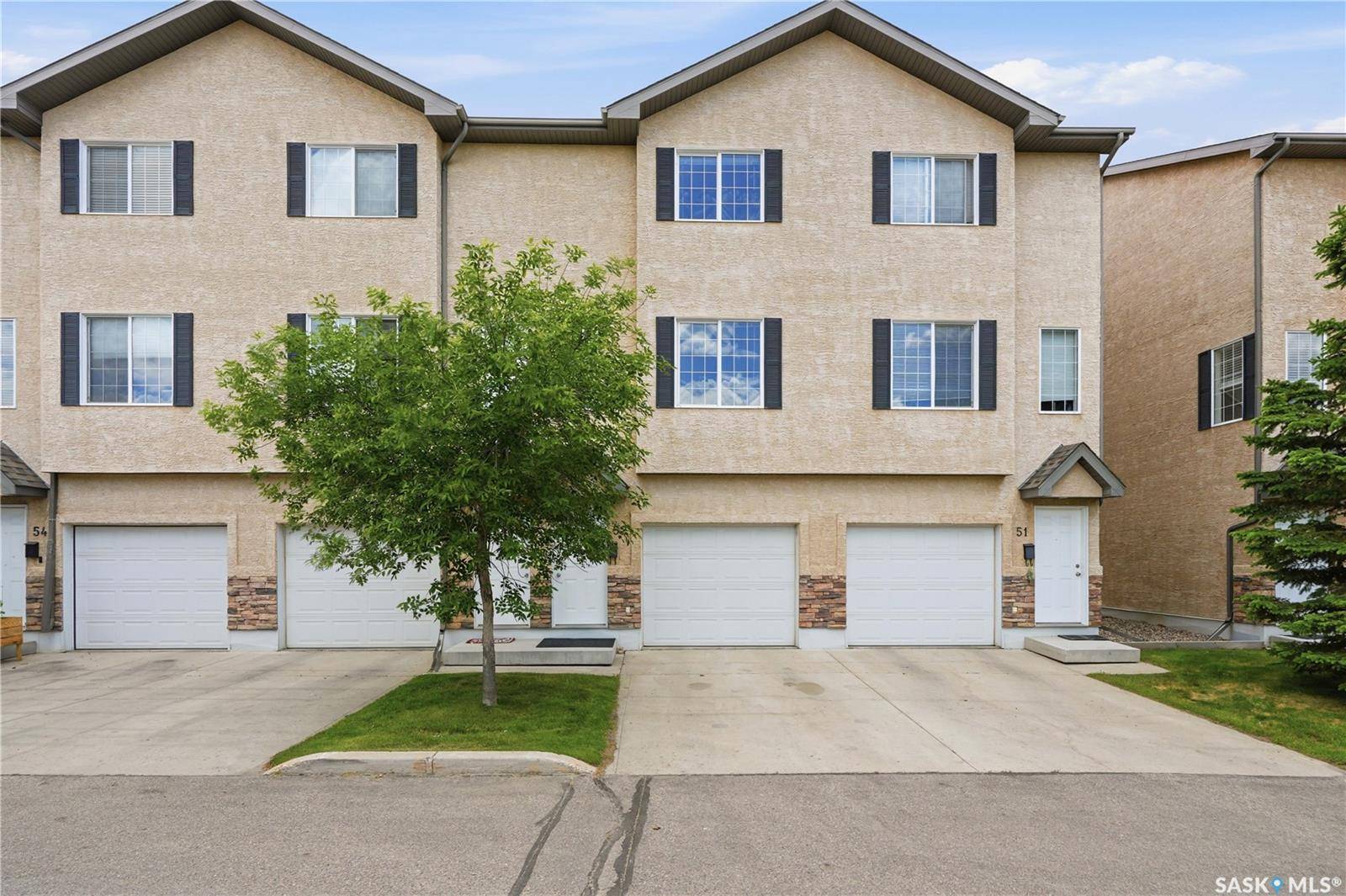 118 Pawlychenko LANE #52, Saskatoon, SK S7V 1K1