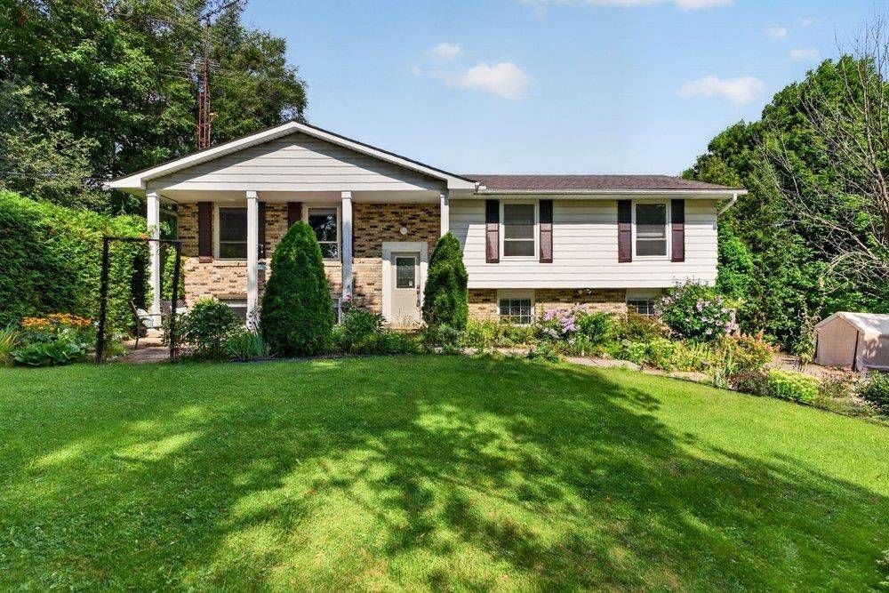 2725 BRITANNIA RD, Burlington, ON L7P 0E9