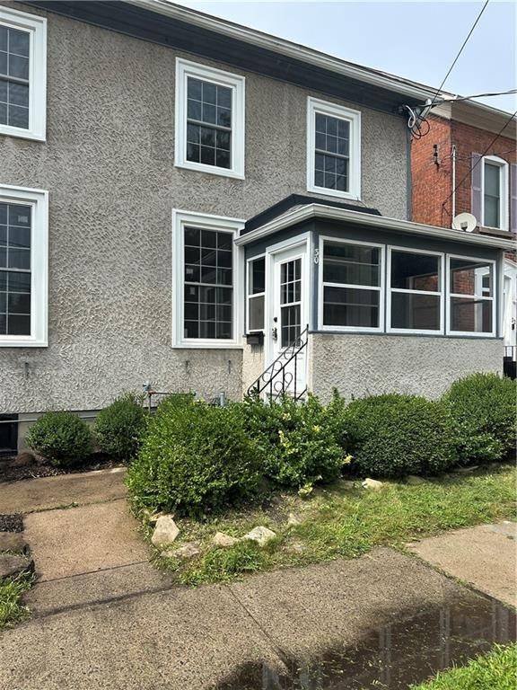 30A JAMES ST E, Brockville, ON K6V 1K2
