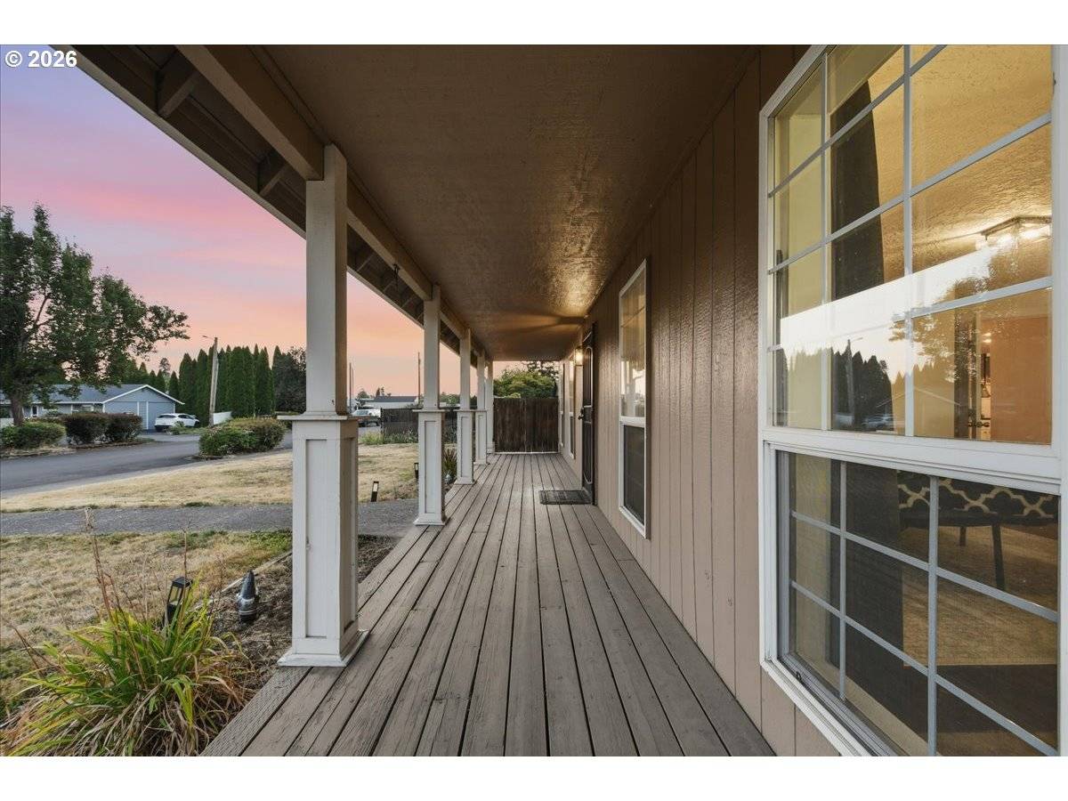 771 H ST, Washougal, WA 98671