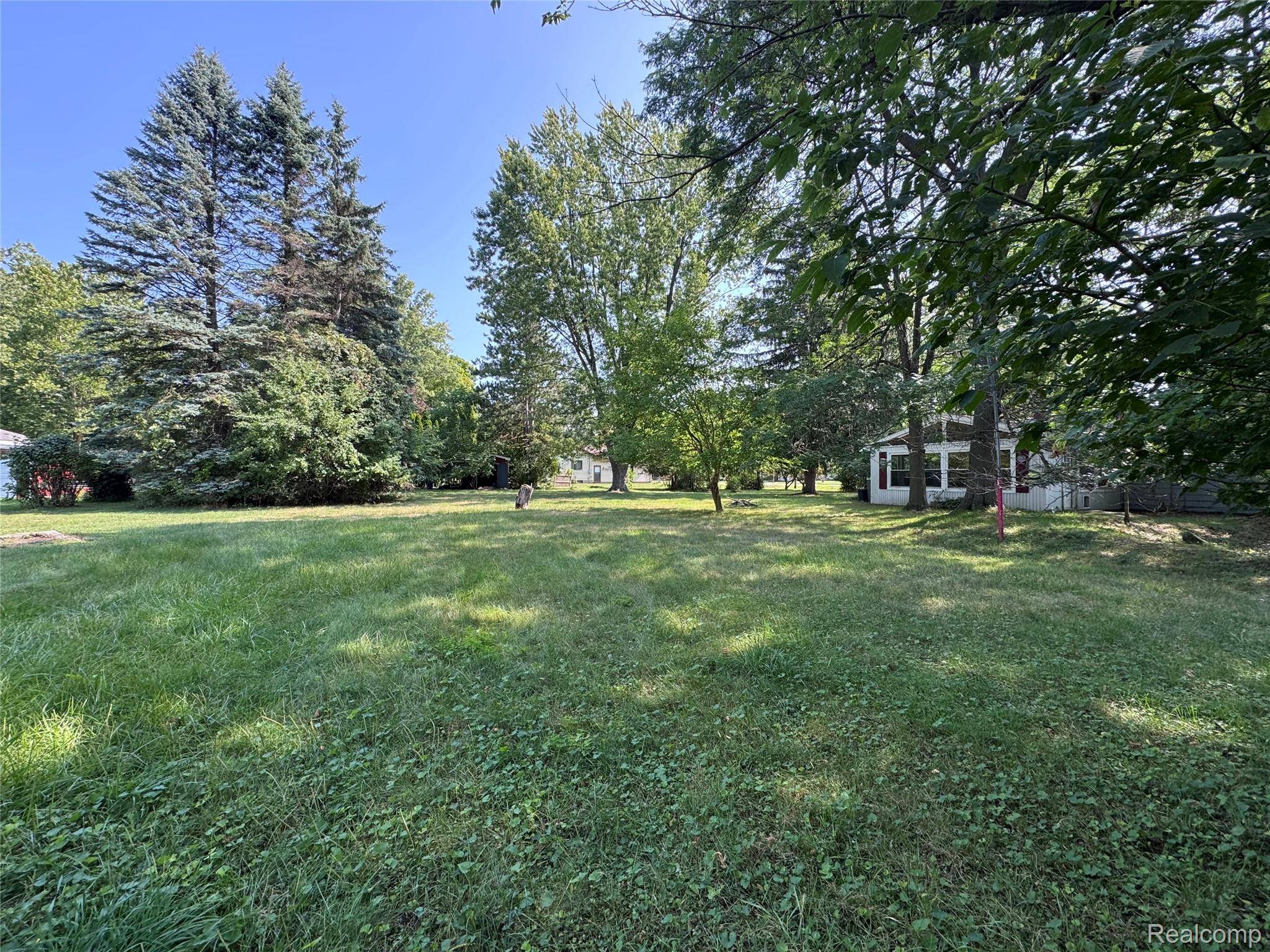 1260 Gilbert ST, Flint Charter Township, MI 48532