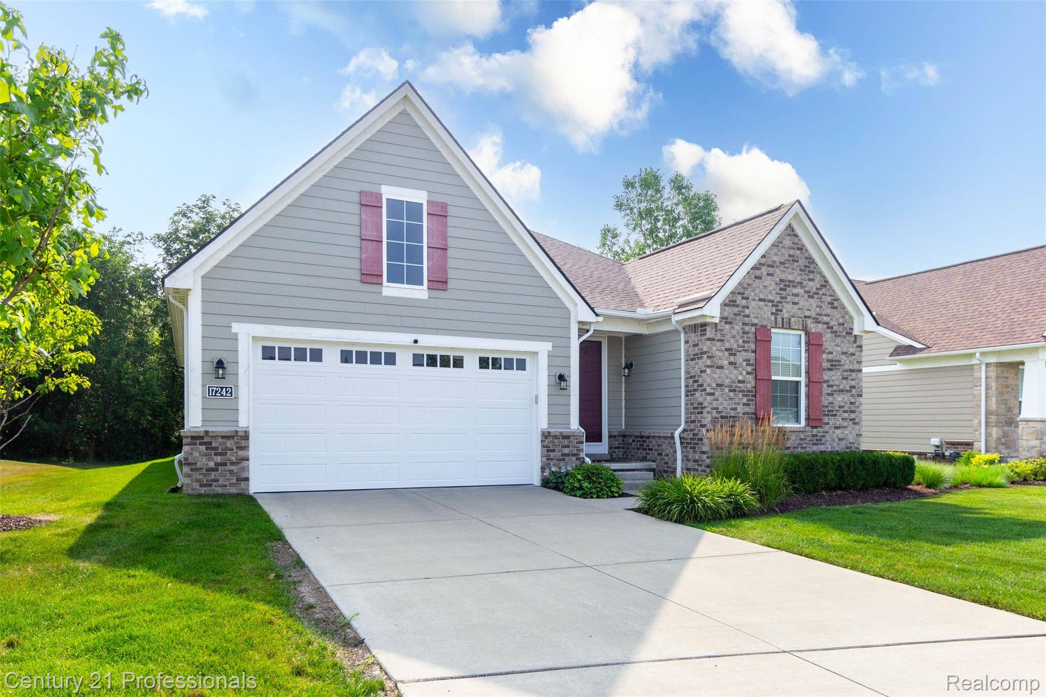 17242 Garden Ridge LN, Northville Township, MI 48168