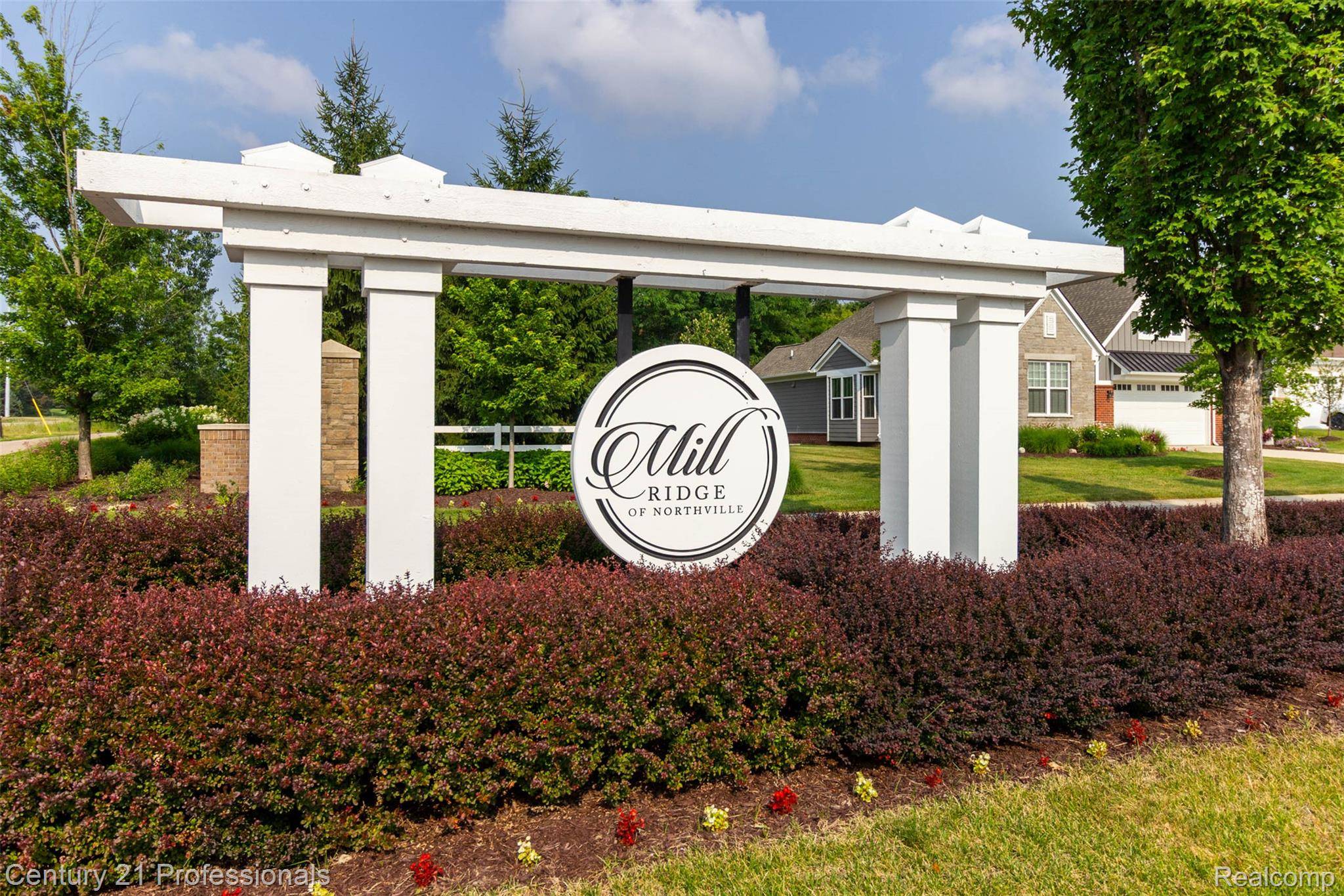 17242 Garden Ridge LN, Northville Township, MI 48168
