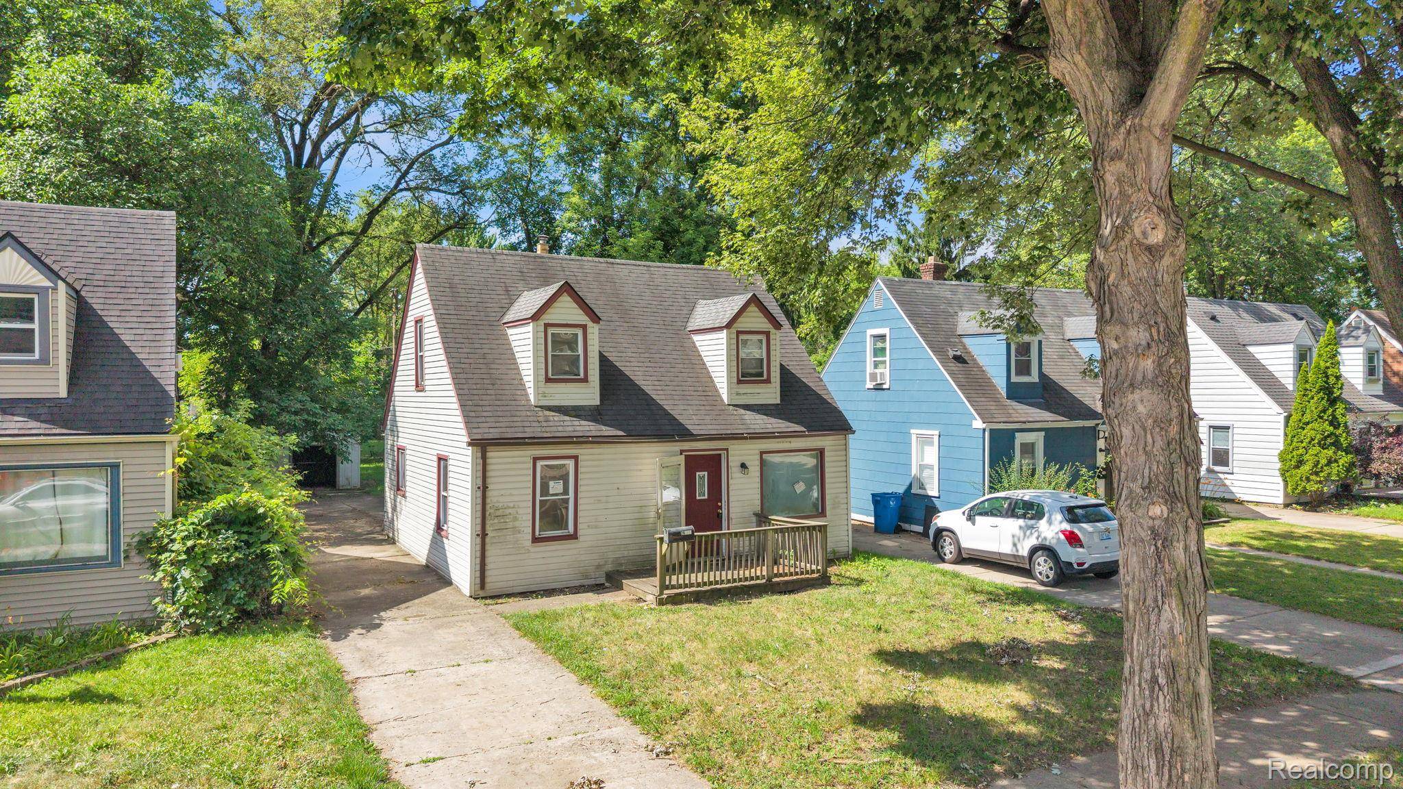 26005 Currier ST, Dearborn Heights, MI 48125